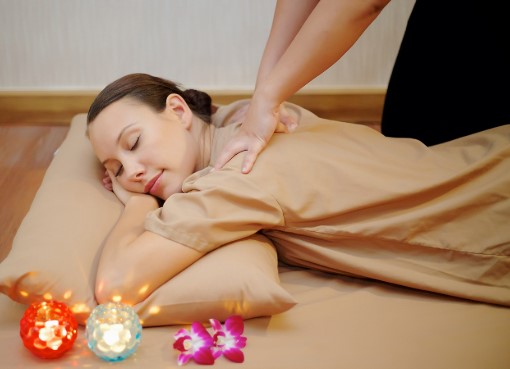 นวดแผนไทย