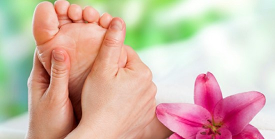 นวดฝ่าเท้า